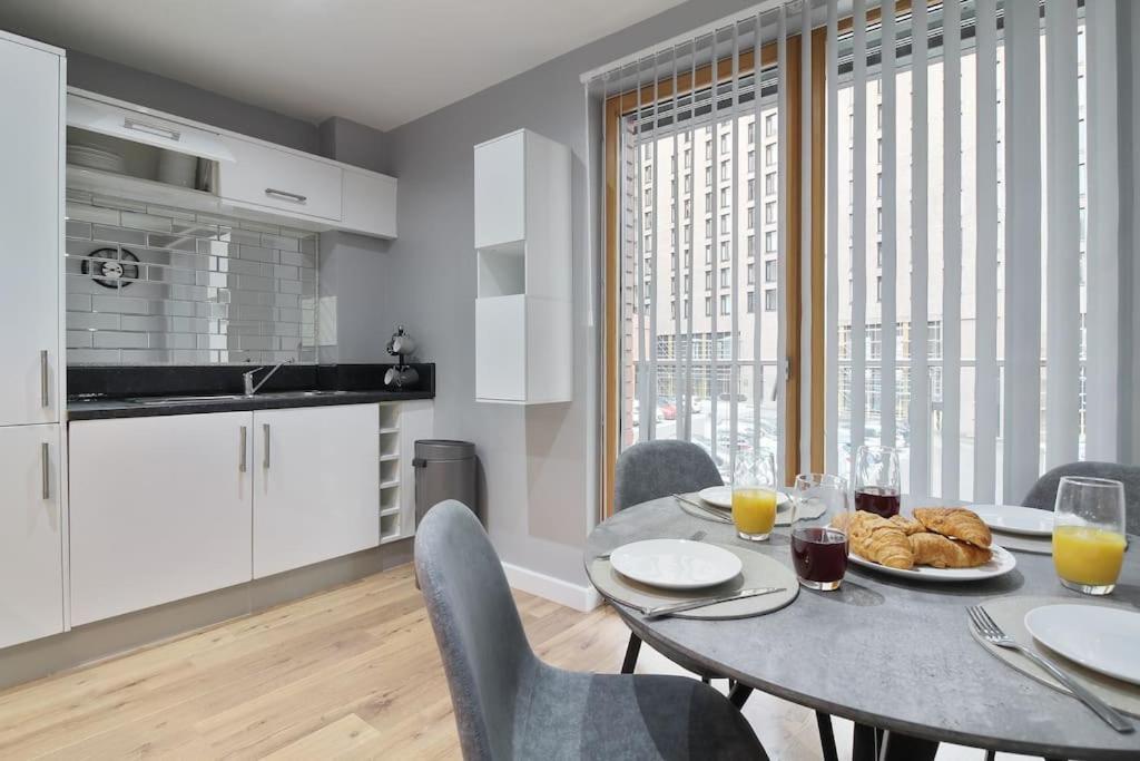 Stylish Modern Home In Sheffield Luaran gambar